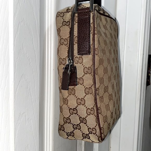 Aunthentic Gucci monogram crossbody (with COA) - Picture 4 of 15